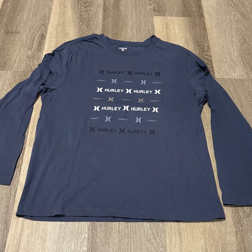 Like New Hurley Men's Long-Sleeve Logo Tee in Navy